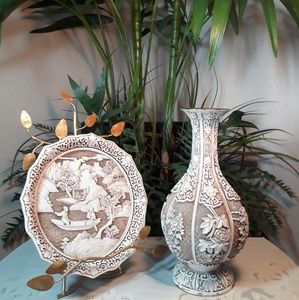 EXQUISITE  PLATE, VASE  & STAND